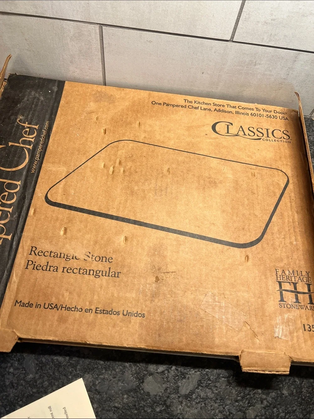 12x15 RETIRED VINTAGE FAMILY HERITAGE rectangular stone. Pampered Chef.